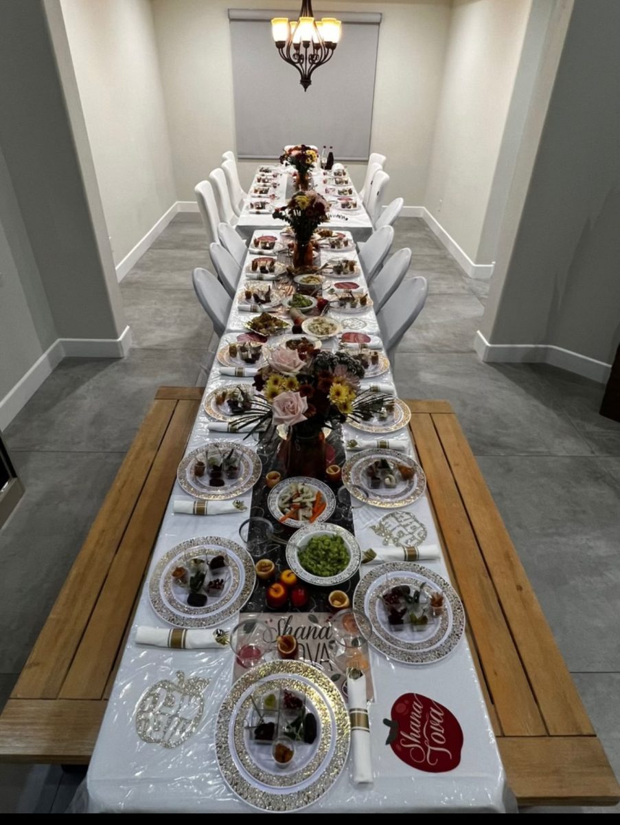 Neve’s family decorated an exquisite table for a grand Rosh Hashanah dinner.